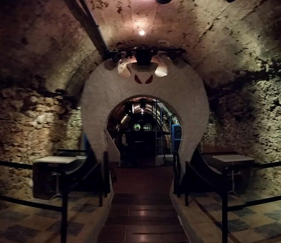 tunel-disco_alcossebre_playa_cap_i_corb